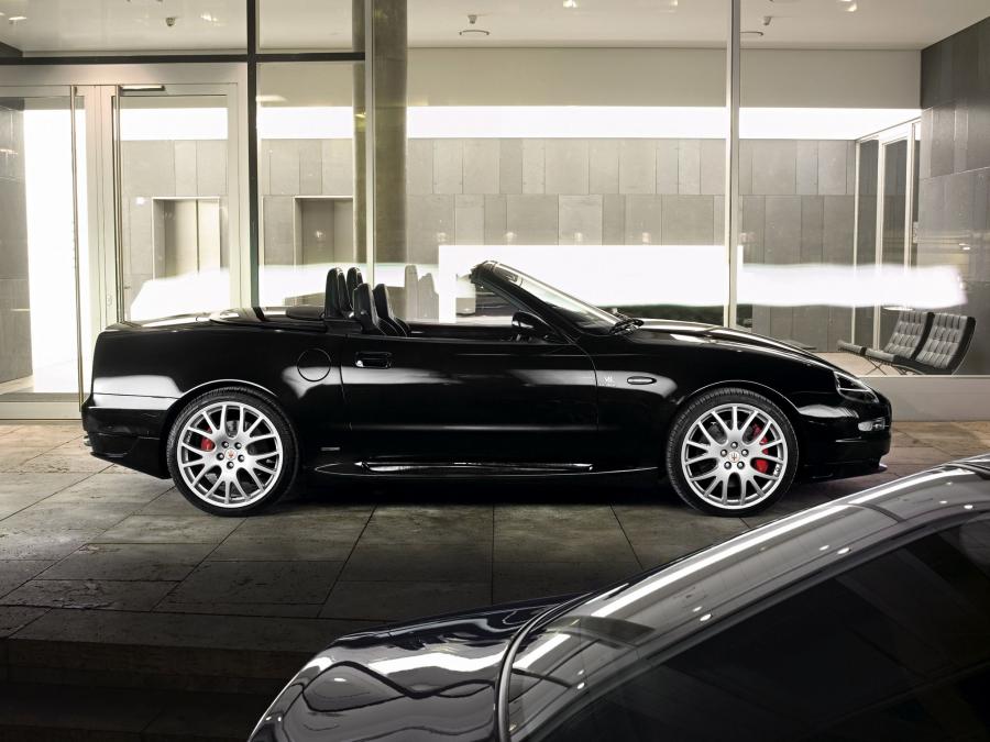  Maserati GranSport Spyder 2005 года  (фото 11 из 12)